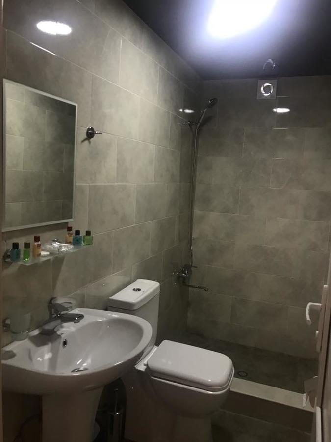 Lazika Hotell Zugdidi Exteriör bild